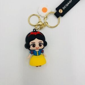 Brand New  Snow White Disney Princess‎ Keychain Mini 3D Figurine Color Keychain